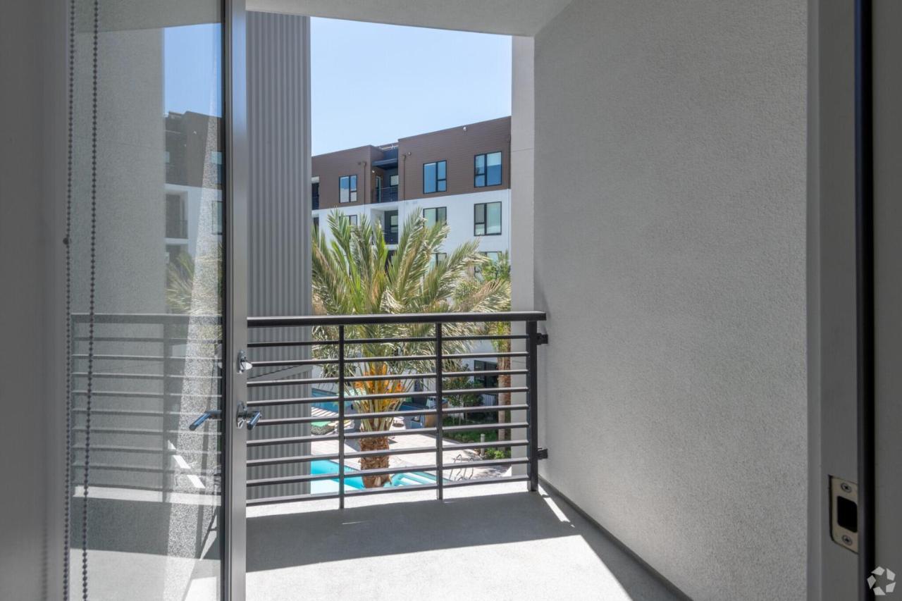 Savoy Sunnyvale Apartment Bagian luar foto